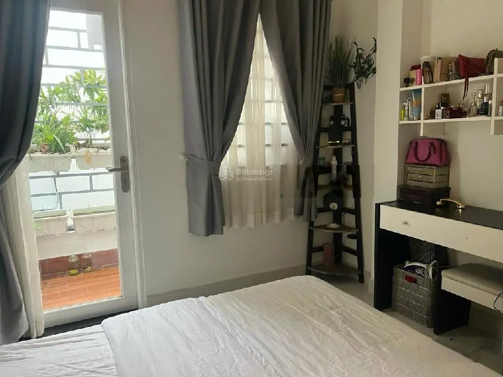 Nhà trung tâm tân bình giá siêu rẻ