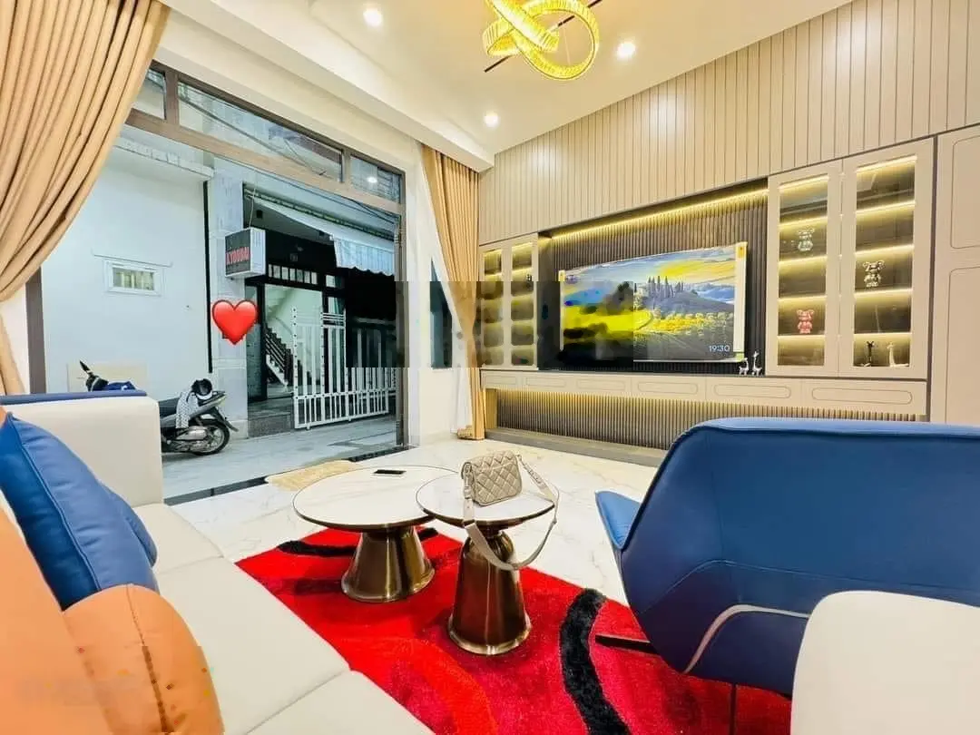 Bán liền nhà đẹp Tôn Thất Thuyết Q.4 70m2 4PN
