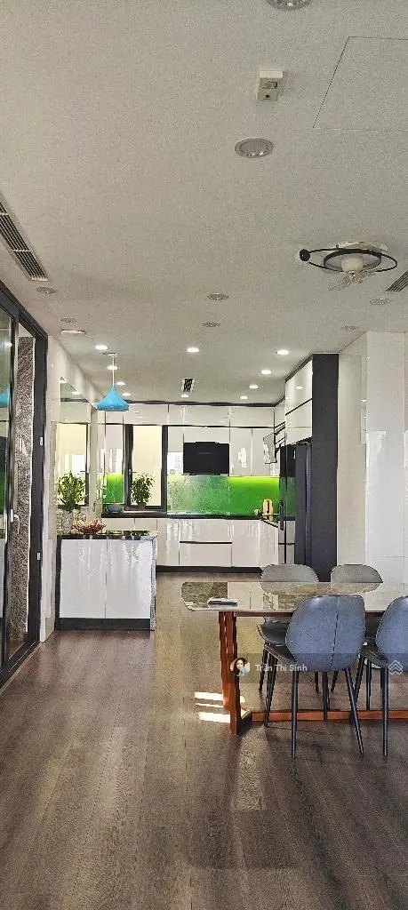 Giá tốt. Nhà mặt phố Kim Quan Thượng, Việt Hưng, sát vách shophouse Vinhamony. Kinh doanh đẳng cấp