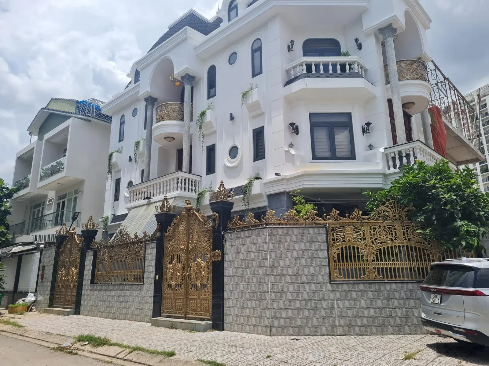 Biệt thự căn góc, An Phú, Tây Q2, view sông Sài Gòn, hướng Landmakr 81. 180m2, 5 tầng, 49 tỷ TL