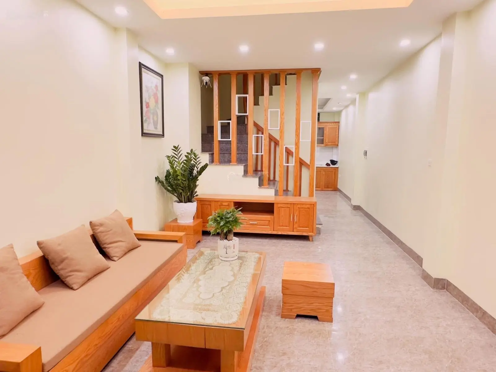 Ngõ nông thẳng tắp bán nhà Tư Đình hàng xóm Himlam 5 tầng về ở luôn giá 6,6 tỷ có thương lượng