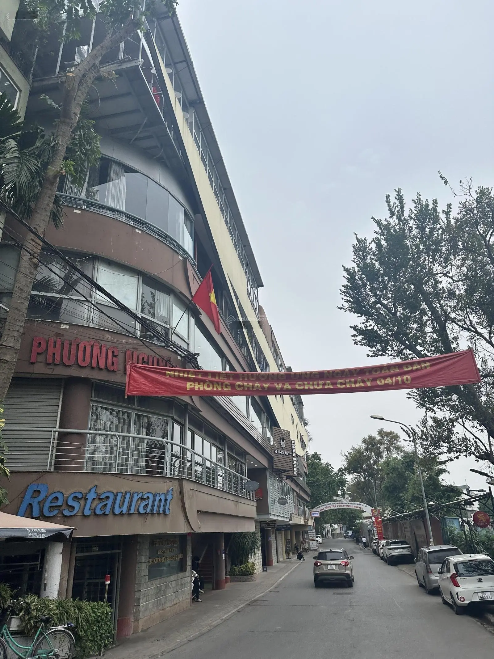 Bán toà nhà 10 tầng DT666m2-MT25m-lô góc-ôtô 45 chỗ vào-View Hồ Tây-Phố Tây Hồ-Q.Tây Hồ.Giá: 262 Tỷ