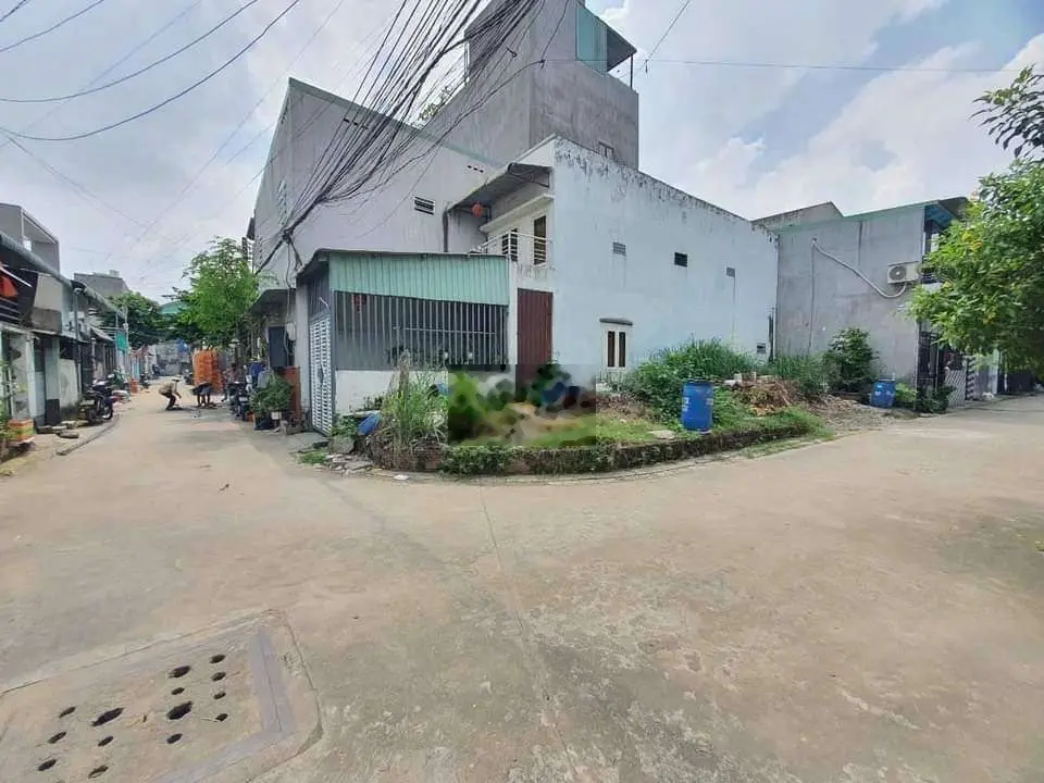 Bán lô góc 2 mặt tiền trong KDC ngay đường Thống Nhất Dĩ An đường ô tô