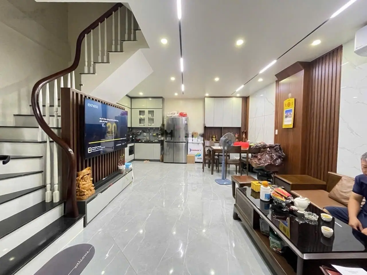 Bán nhà mặt phố Trương Định quận HBT Hà Nội DT 55m2 5T MT 5,2m giá 18,5 tỷ nhà mặt phố kinh doanh