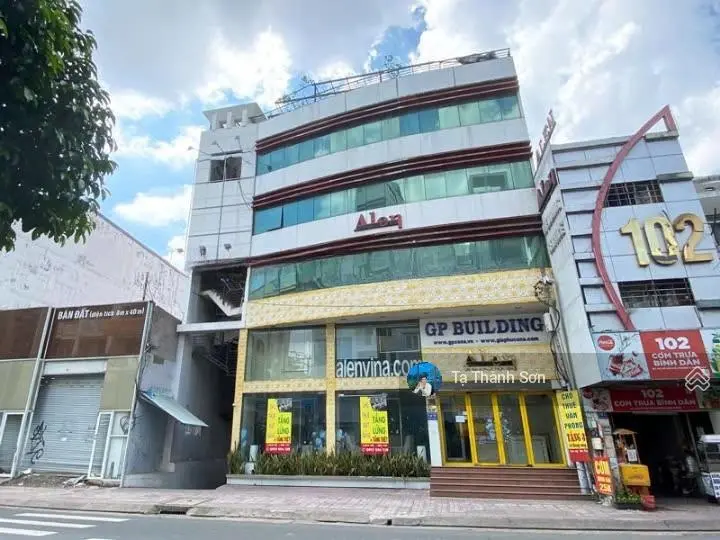 Mặt tiền Phạm Văn Đồng ngay cạnh Gigamall 135m2 4 tầng xây kiên cố 4 tầng 6PN kinh doanh đa ngành