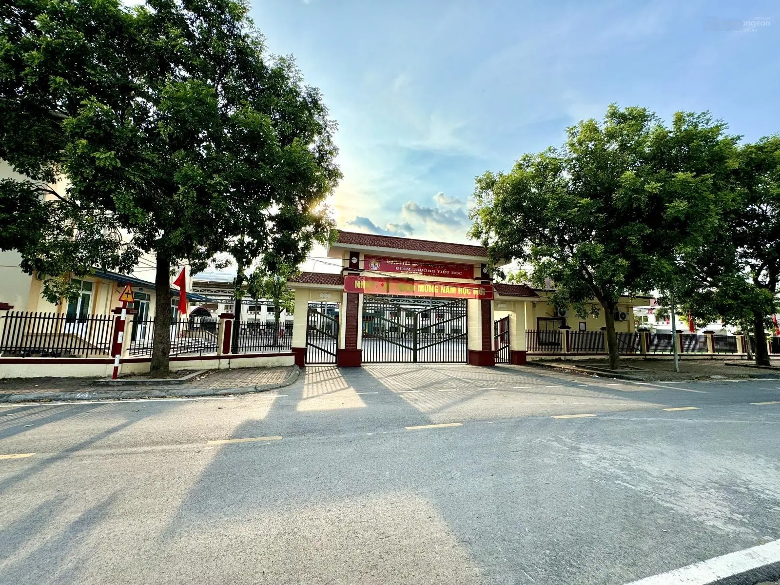 Bán Đất 286m2 Tam Kỳ, Nghĩa Trụ, Văn Giang, tiện ích bao vây đẹp không tì vết, thanh khoản nhanh