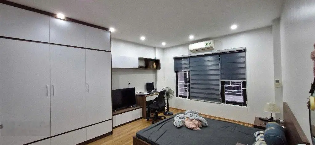 BÁN NHÀ PHÚ DIỄN - BẮc TỪ LIÊM Ô TÔ ĐẬU SÁT CỒNG TẶNG FULL NỘI THẤT 5 TẦNG GIÁ 5 TỶ 050
