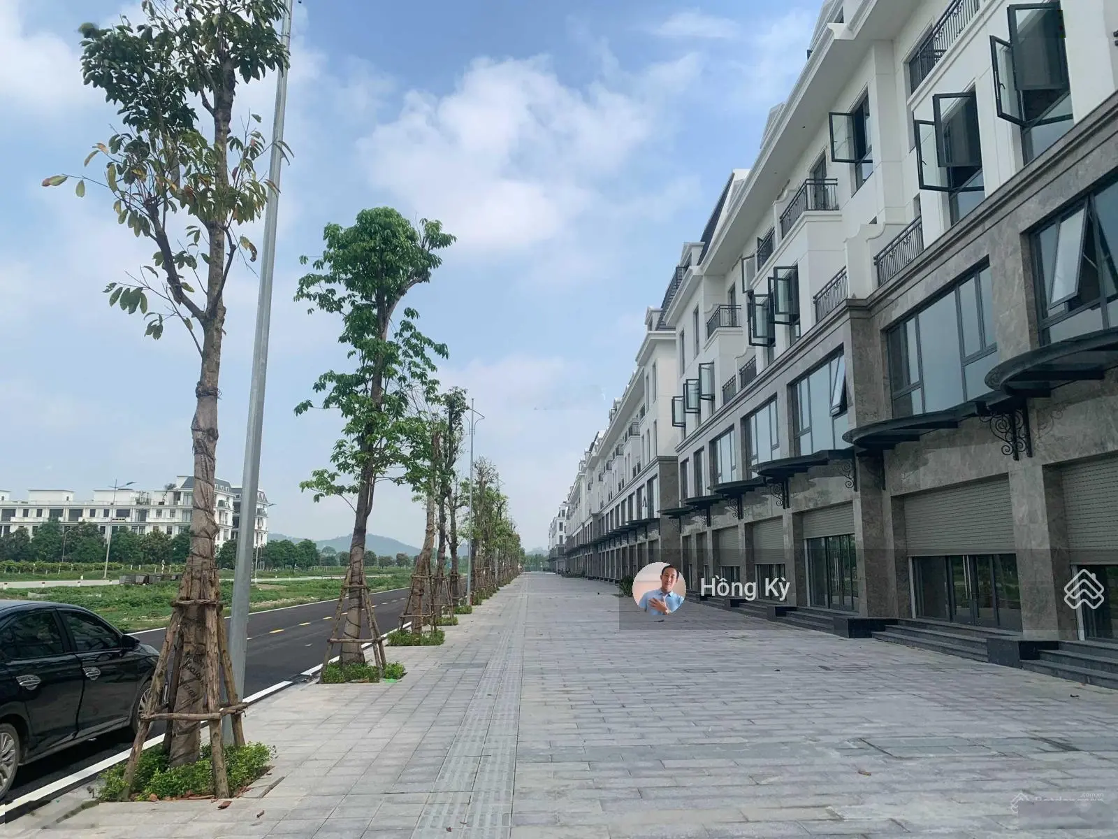 Bán shophouse mặt tiền 6m, vỉa hè 10m, xây 5 tầng, bàn giao ngay, sổ đỏ sẵn sàng