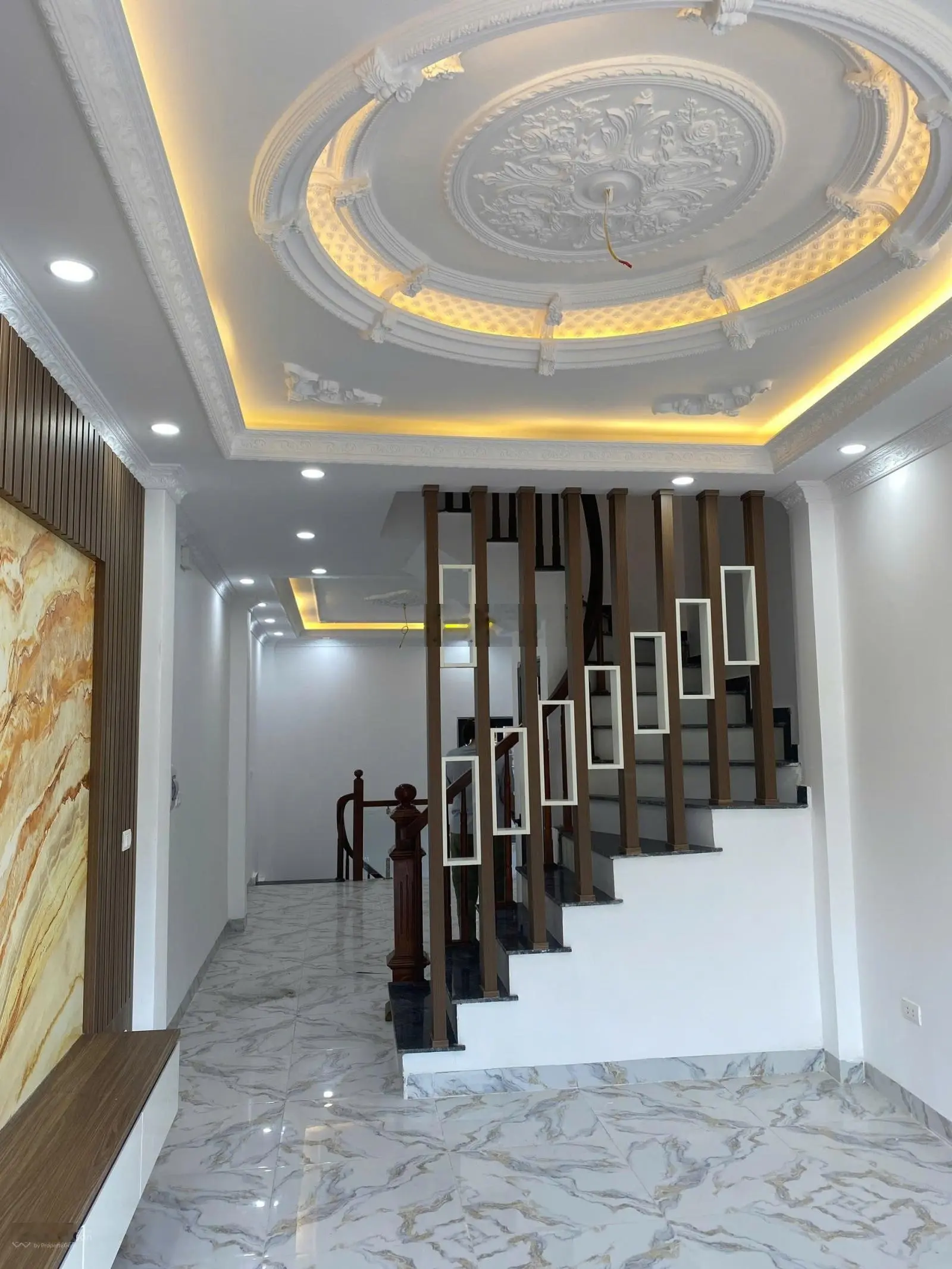 Nhà 5 tầng mặt đường kinh doanh thang máy Ngọc Hồi - Thanh Trì - ĐT: 0978733569