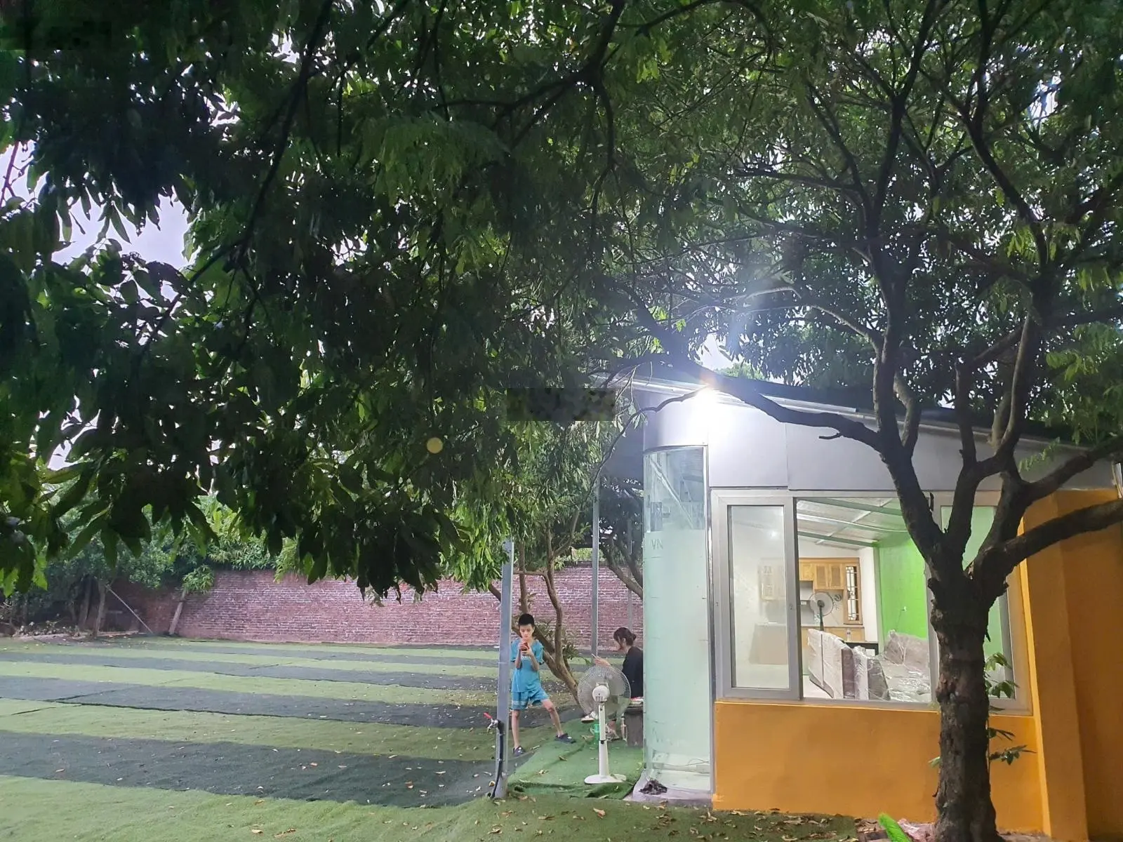 Em bán giúp người nhà đất vườn có sẵn nhà, DT đất 1.380m2, 9 tỷ 700 tại Tân Phú Quốc Oai, Hà Nội