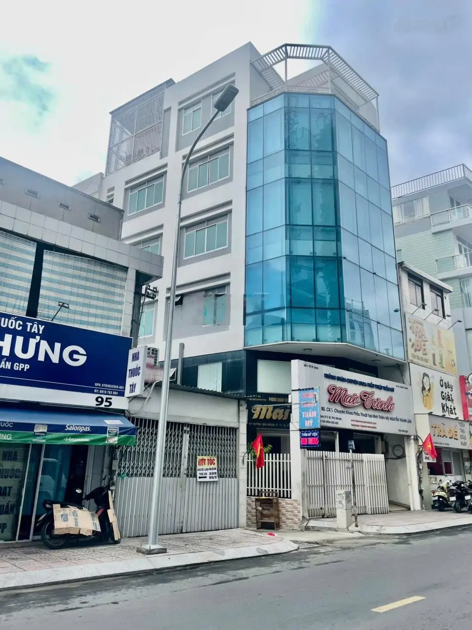 Bán nhà Phú Nhuận, nhà góc 2 mặt tiền đường Nguyễn Văn Trỗi - Huỳnh Văn Bánh, 118m2, giá 27 tỷ