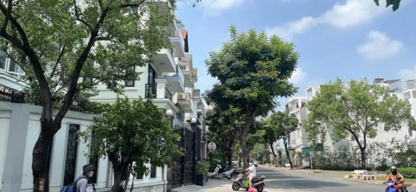 Bán biệt thự ngang gần 10m khu biệt thự Ven Sông Tân Phong trung tâm quận 7 giá 39tỷ