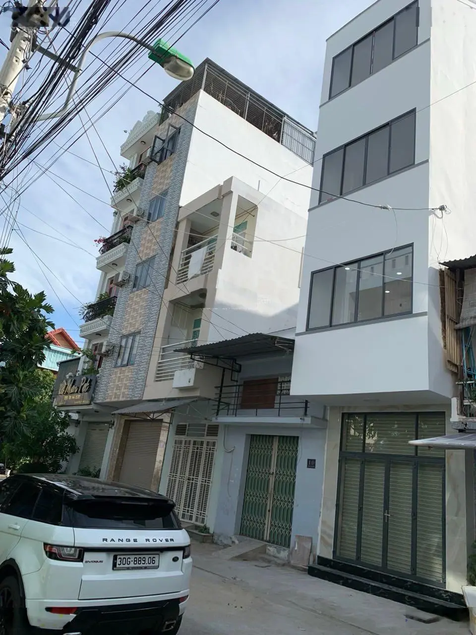 Nhà mới 3 tầng, cạnh biển phường Vĩnh Nguyên, TP Nha Trang