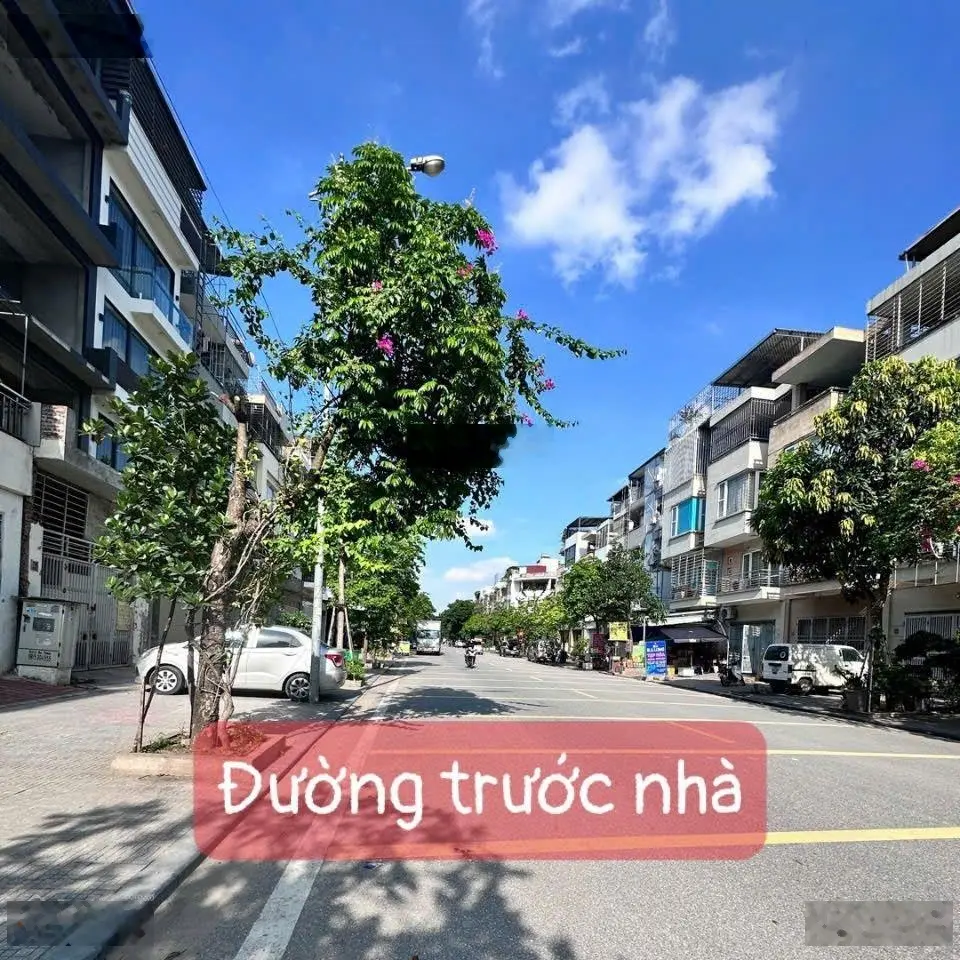 Liền kề 24.5 tỷ, DT 90m2, MT 4.5m, 4 tầng, 4 Ngủ, vỉa hè 4m, đường 18m, KĐT Văn Phú, Hà Đông