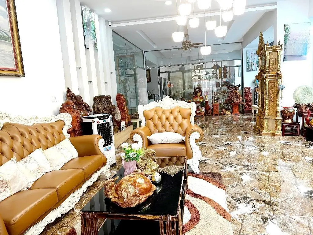Cần bán gấp căn biệt thự cao cấp ngay phố đi bộ thảo điền, 15,8x24, 3 tầng, chỉ 100 tỷ.