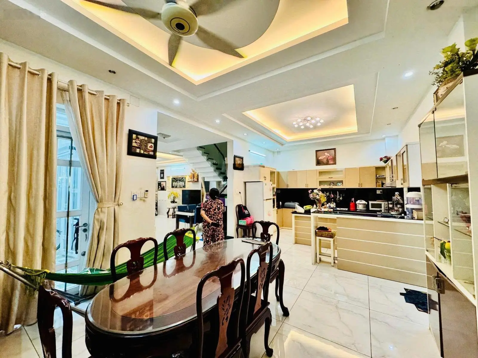 Giám 2 tỷ căn HXT khu VIP Phan Xích Long, ngang 7x18m hậu tài lộc 9m, 4 tầng thiết kế siêu sang