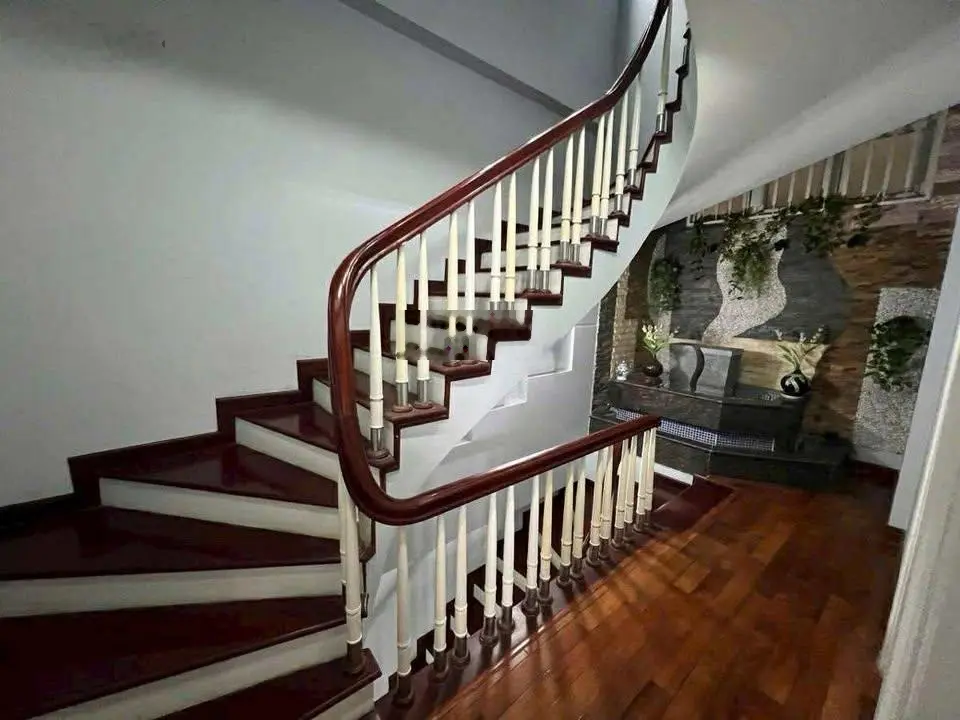 Bán Nhà Nguyễn Khang -Cầu Giấy| 60m, Mặt Tiền 6.9m , Phân Lô Oto Tránh -Kinh Doanh-Chỉ 23.9 Tỷ