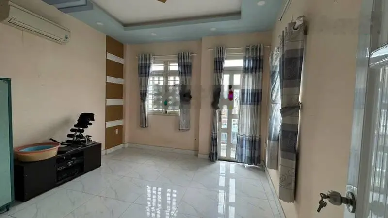 Nhà Hẻm 528 Điện Biên Phủ phường 11 Quận 10 . Diện tích sử dụng : 59,3 m2 . Giá 9,88 tỷ