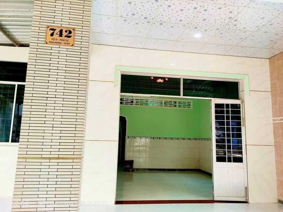 Bán đất 237m2. tặng nhà ,mặt tiền lộ xe ô tô , xã phú Hưng, tỉnh bến tre