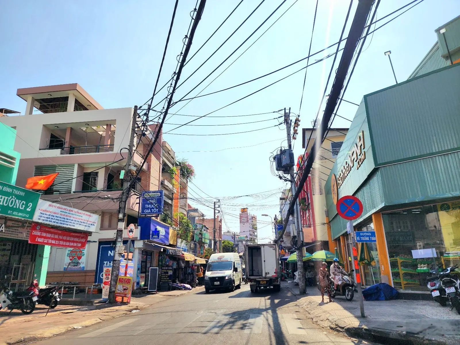 Bán nhà 2 mặt tiền ngay chợ Bà Chiểu, P2, BT. DT 8x20m NH 10,5m (190m2) giá 28 tỷ TL