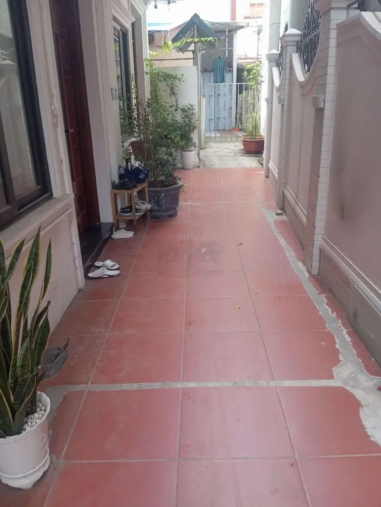 Bán nhà Phú Diễn Bắc Từ Liêm 5 tầng xây mới nhỉnh 4 tỷ