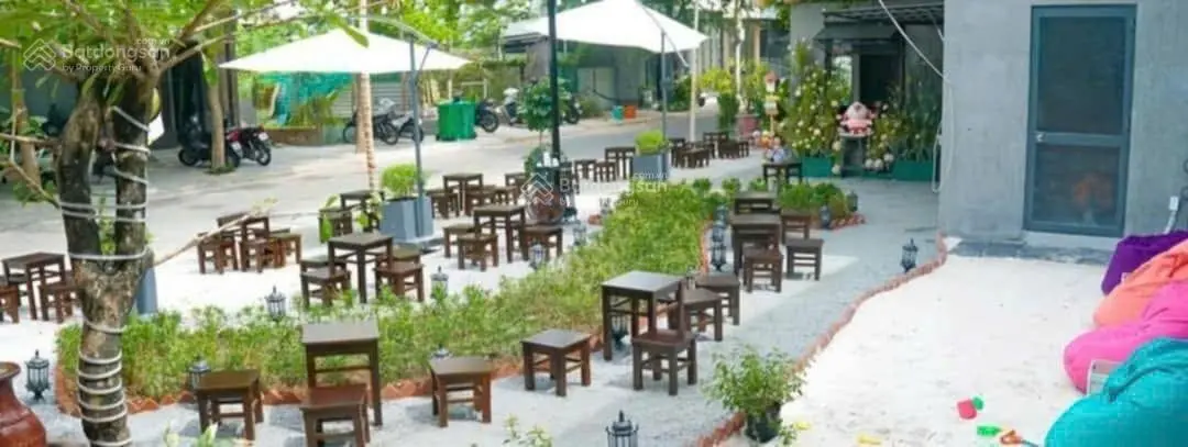 Hoàng Kế Viêm khu phố Tây - quán cafe lô góc 166m2, giá 35 tỷ thương lượng.