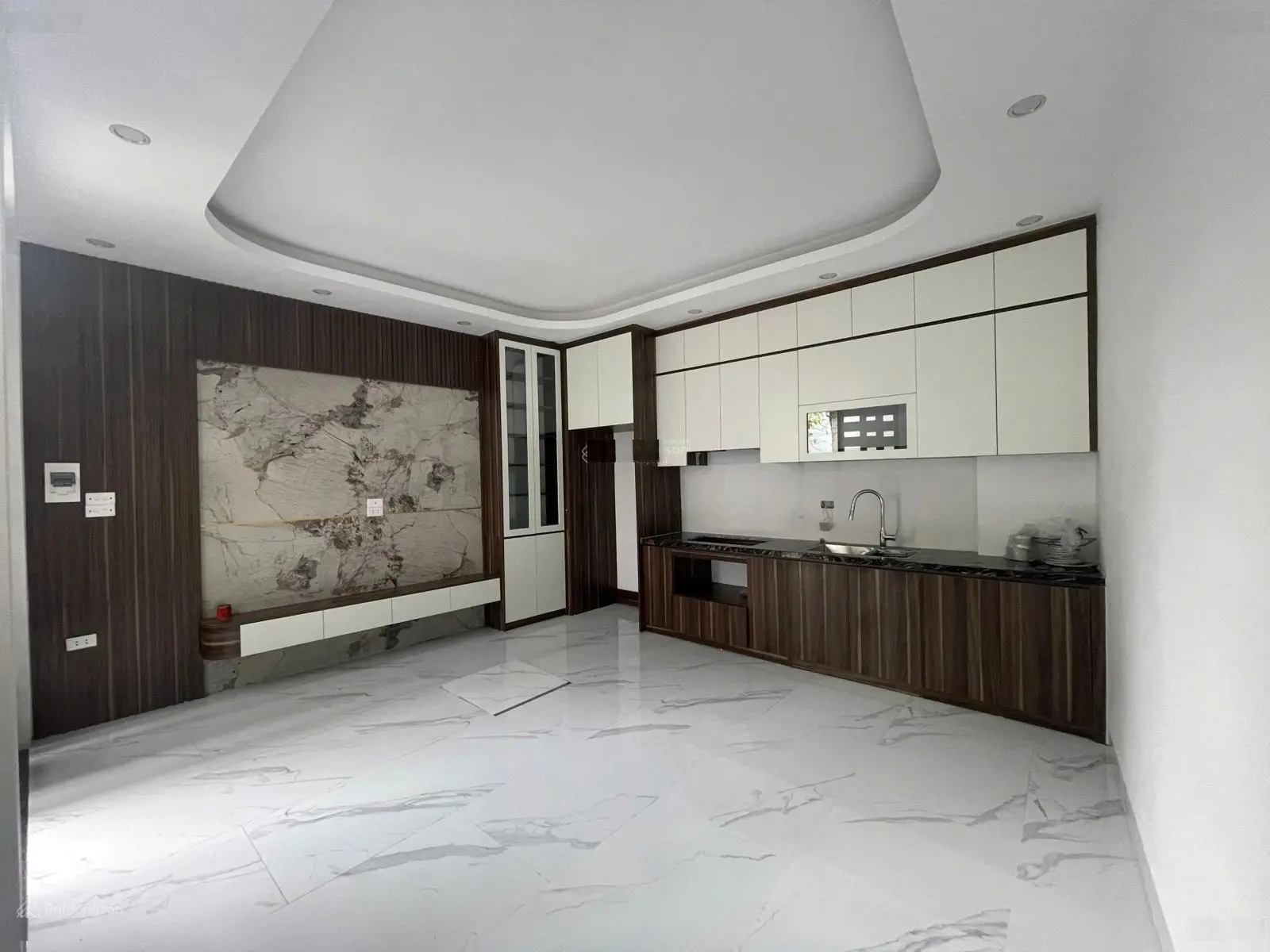 Căn nhà trung tâm quận đống đa- hưởng trọn không khí mát lạnh - giữa mùa hè oi ả