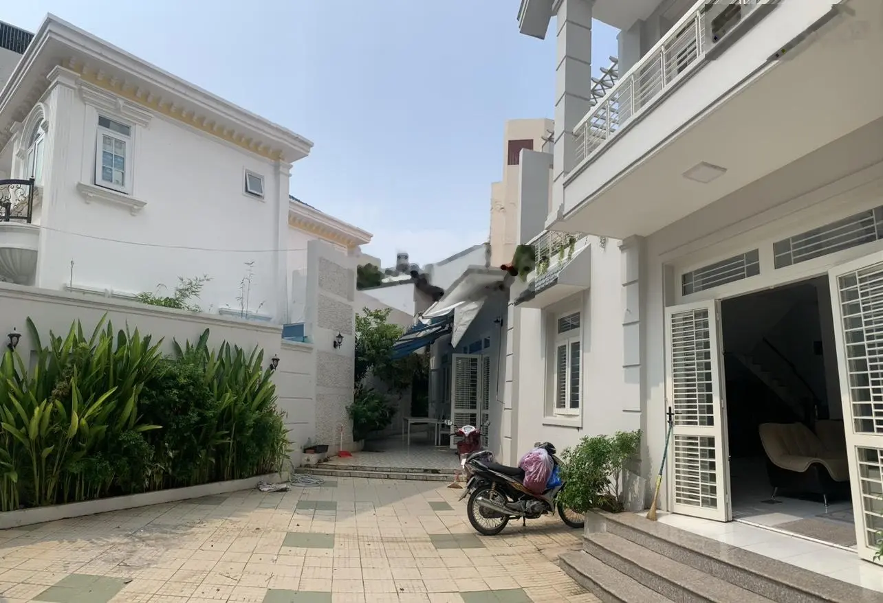 Bán nhà riêng tại Hoàng Hoa Thám, 53 tỷ, 451 m2, 5PN, 4WC