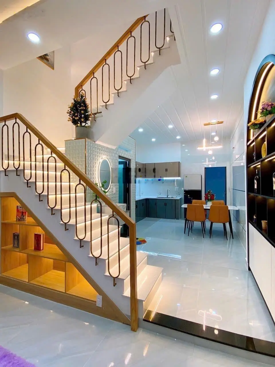Nhà sổ hồng riêng 37,5m2 giá 1 tỷ 800 triệu đường Hoàng Diệu, phường 4, Quận 4