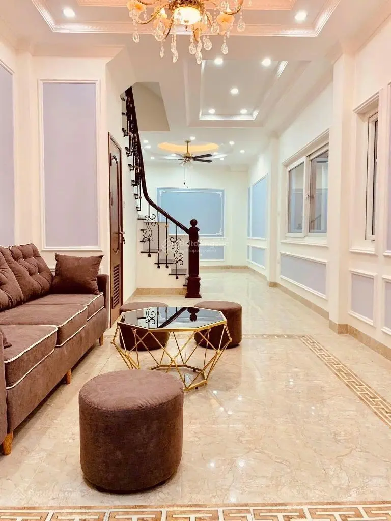 Bán nhà Bát Khối, 45m2, 5 tầng, oto vào nhà, giá đầu tư, 6 tỷ 2