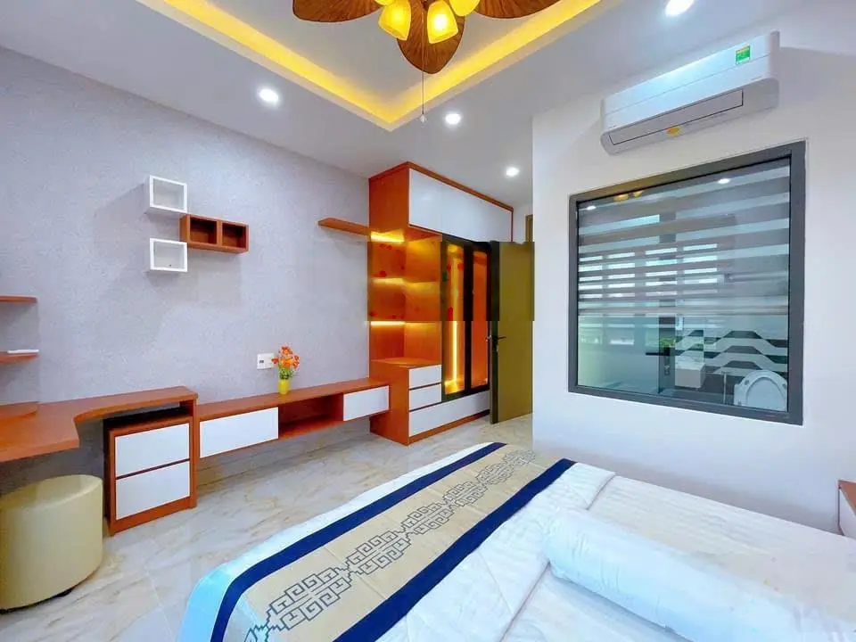 Hương Lộ 2 - 5 tầng thang máy - mới 100% - 4x20 5 tầng - hẻm 8m cách mặt tiền 20m - full nội thất