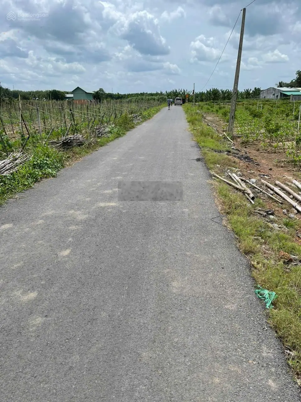 Bán Gấp lô đất Cách ngã Tư Du Lịch Núi chưa đến 2p 15x35 (525m2) chỉ 270tr. bao Check quy hoạch.