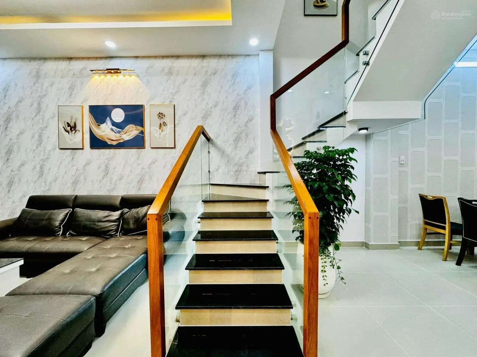 Chính chủ ngộp bank bán gấp nhà Hoa Sứ, P7, Phú Nhuận. SHR BCC