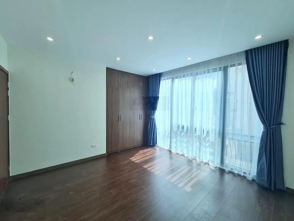 Bán nhà Kim ngưu, 55m2 x 6,95 tỷ, ô tô cách 30m, trước nhà rộng 3m, thông sang Timescity