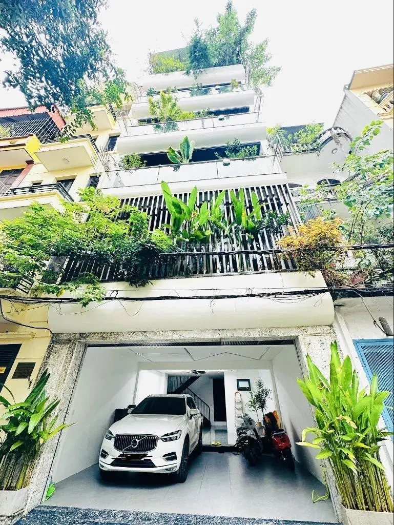 Ô tô tránh, gara rộng 2 ô tô 7 chỗ - chủ tự xây 3 năm - 80m2 - 6 tầng, thang máy - nội thất tiền tỷ