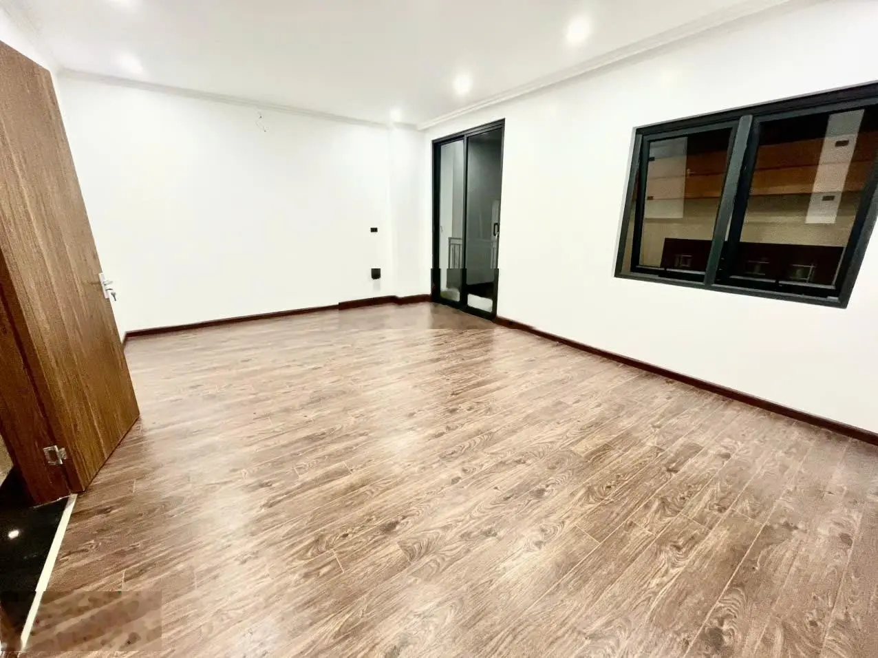 Bán nhà văn cao - liễu giai - ngõ thông - 20m ra phô 54m x 6 tầng giá 13.8 tỷ