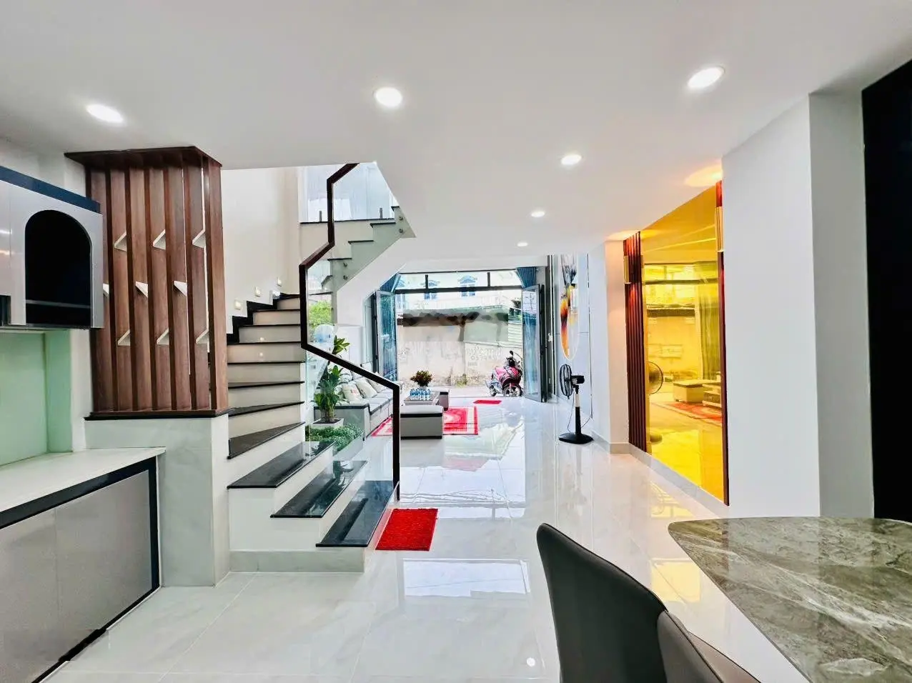 Bán NR 5PN, 5WC, 64m2 tại Hà Huy Giáp, Thạnh Xuân, Q12, TP.HCM, giá 5,15 tỷ