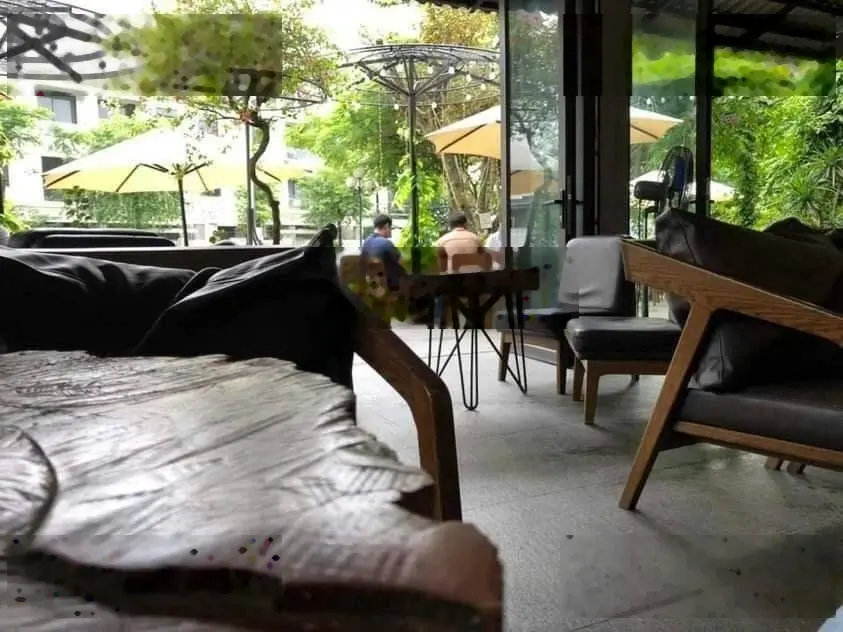 Bán nhà lô góc Trung Kính, Mạc Thái Tổ 29,9 tỷ