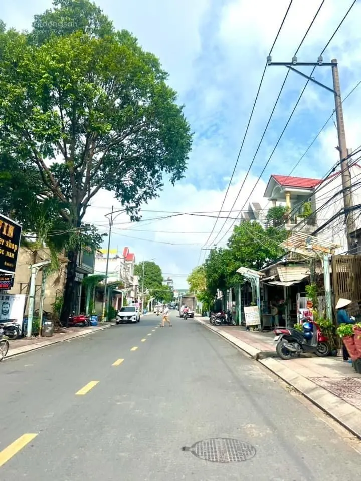 Nhà MT Ngô Thì Nhậm 7m x 25, 7x30 và 7x30m sổ riêng sát bên TTHC Dĩ An kinh doanh - biệt thự hạ giá