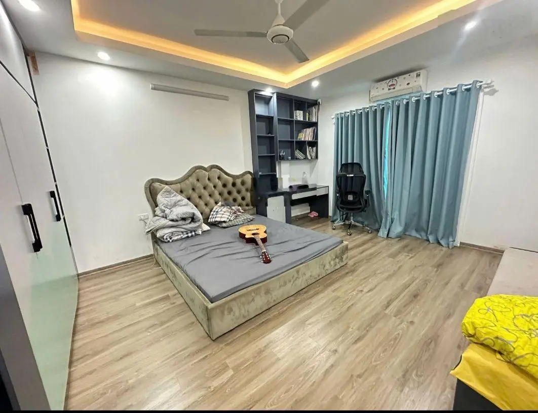 Siêu hiếm, rẻ, chính chủ bán nhà 5 tầng * 35m, ô tô đỗ cửa, Xuân La - Tây Hồ giá 8 tỷ