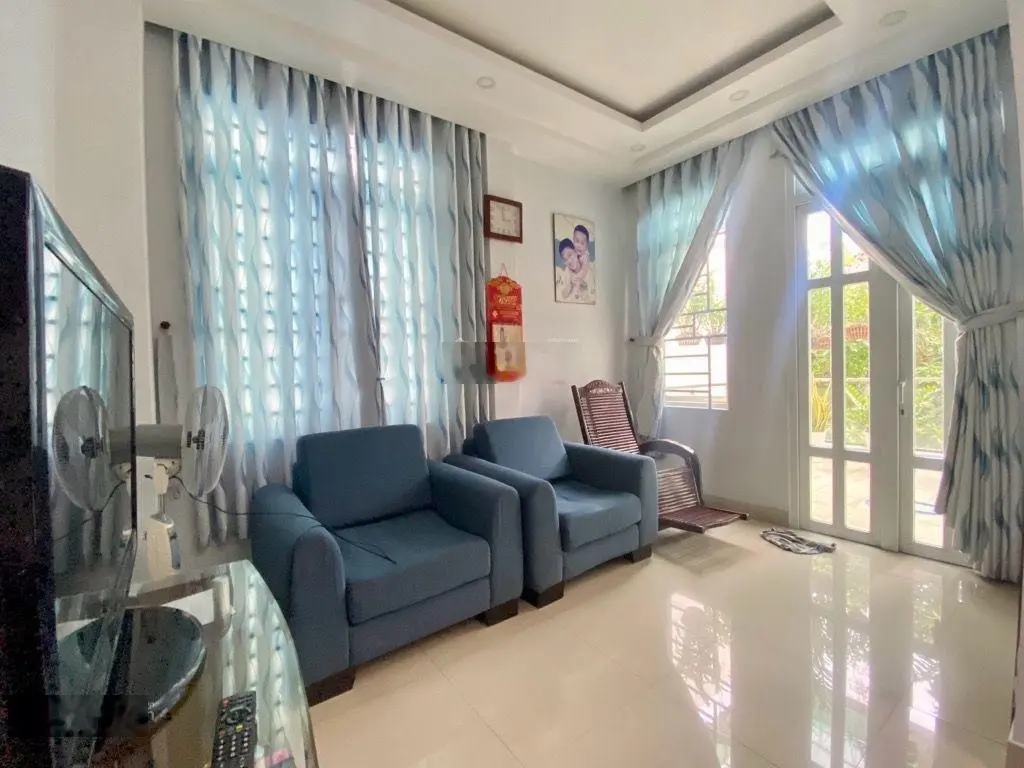 Nhà đẹp, p12, q.tân bình, xe hơi vô nhà, dt:72m2, 5tầng, (4*18m), nhỉng 12tỷ