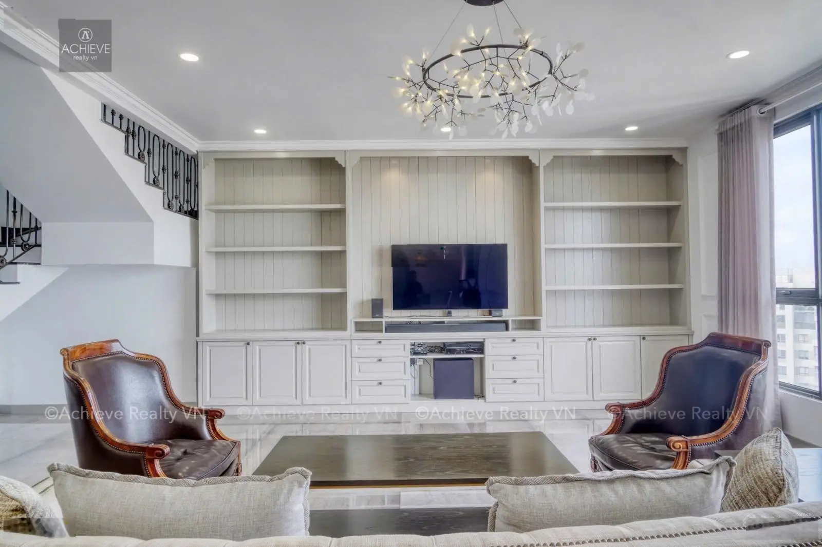 Bán Penthouse Masteri Thảo Điền 256m2 đầy đủ nội thất 35 tỷ bao thuế phí 3 phòng ngủ, 3WC