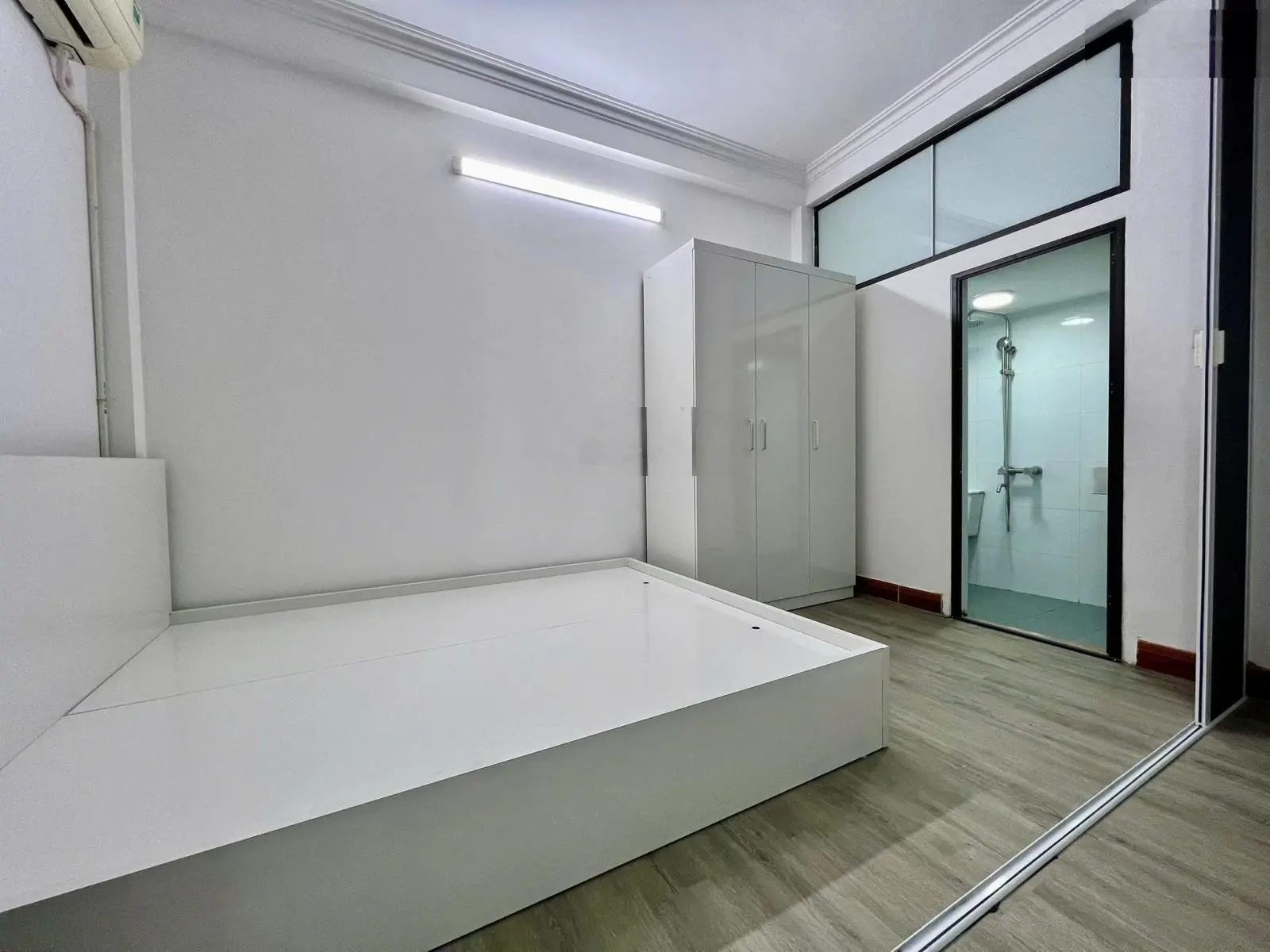 3.3 Ty-4 Tầng-15m ra Phố-Lương Yên-Nguyễn Cao-HBT-HN