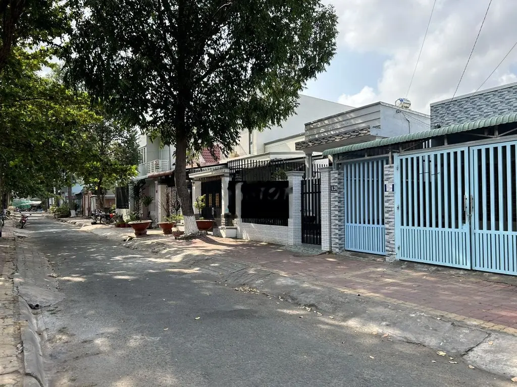 Nhà Phường 8 Vĩnh Long