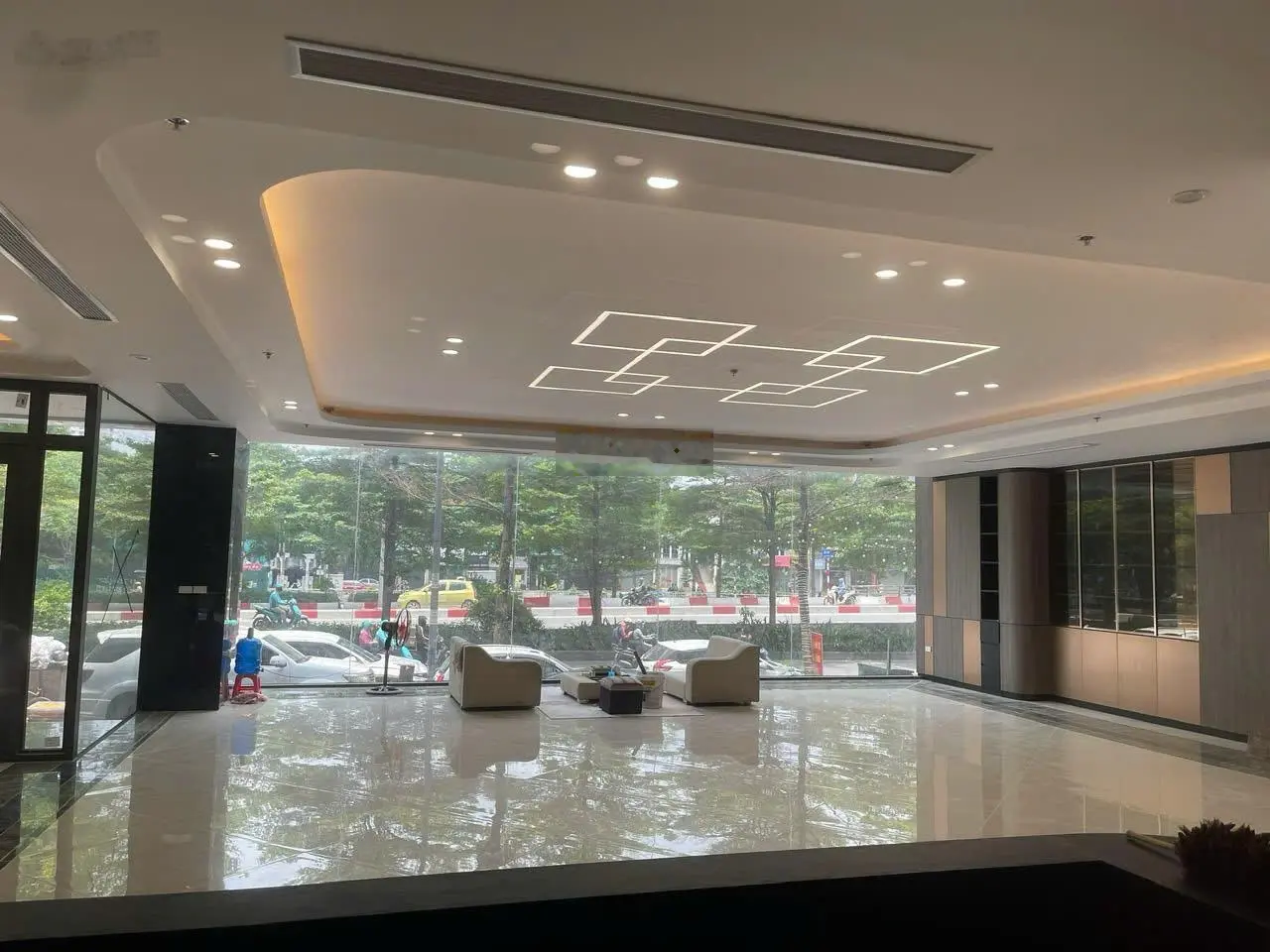 Siêu phẩm duy nhất tại đường láng, 230 tỷ vnd, 280 m2, 10 tầng