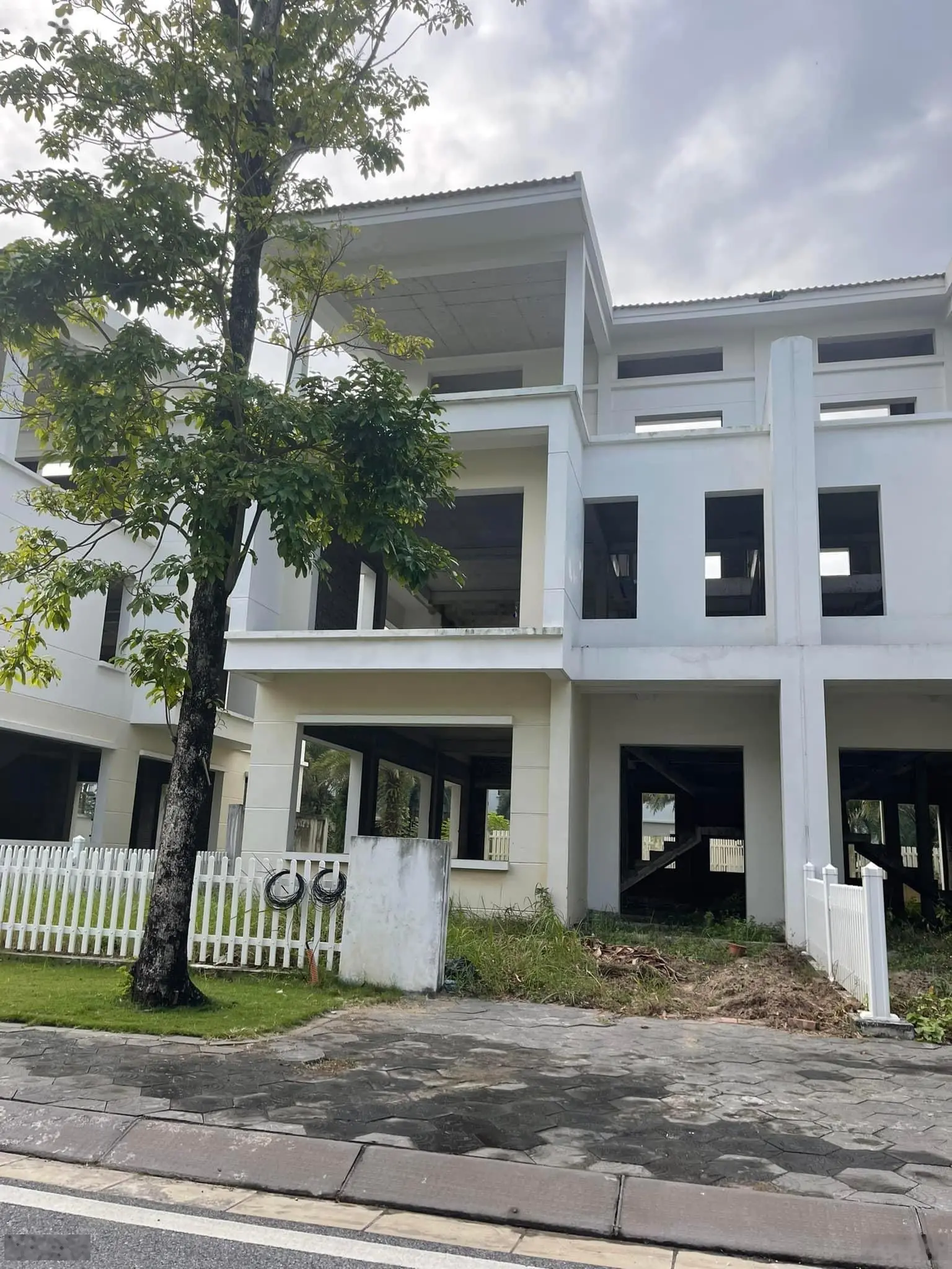 Bán căn biệt thự Vườn Tùng rẻ nhất Ecopark Hải Dương. LH em Sim Ecopark 0889 561 ***