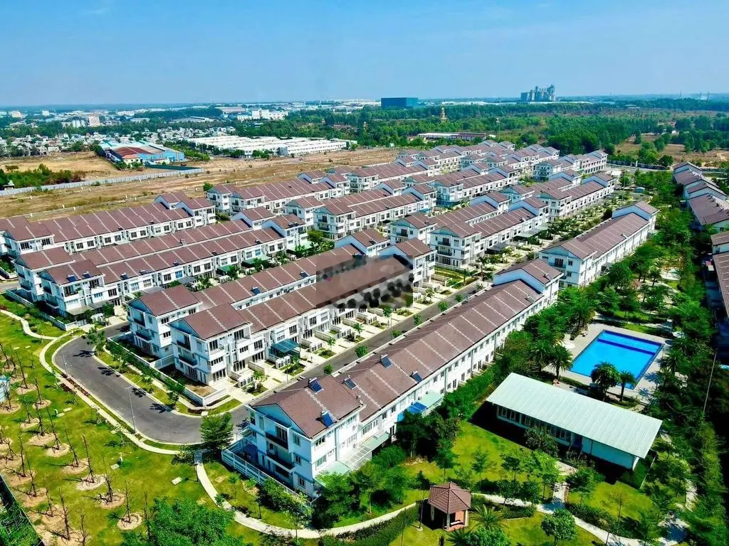 Cần bán gấp nhà phố EcoLakes Mỹ Phước