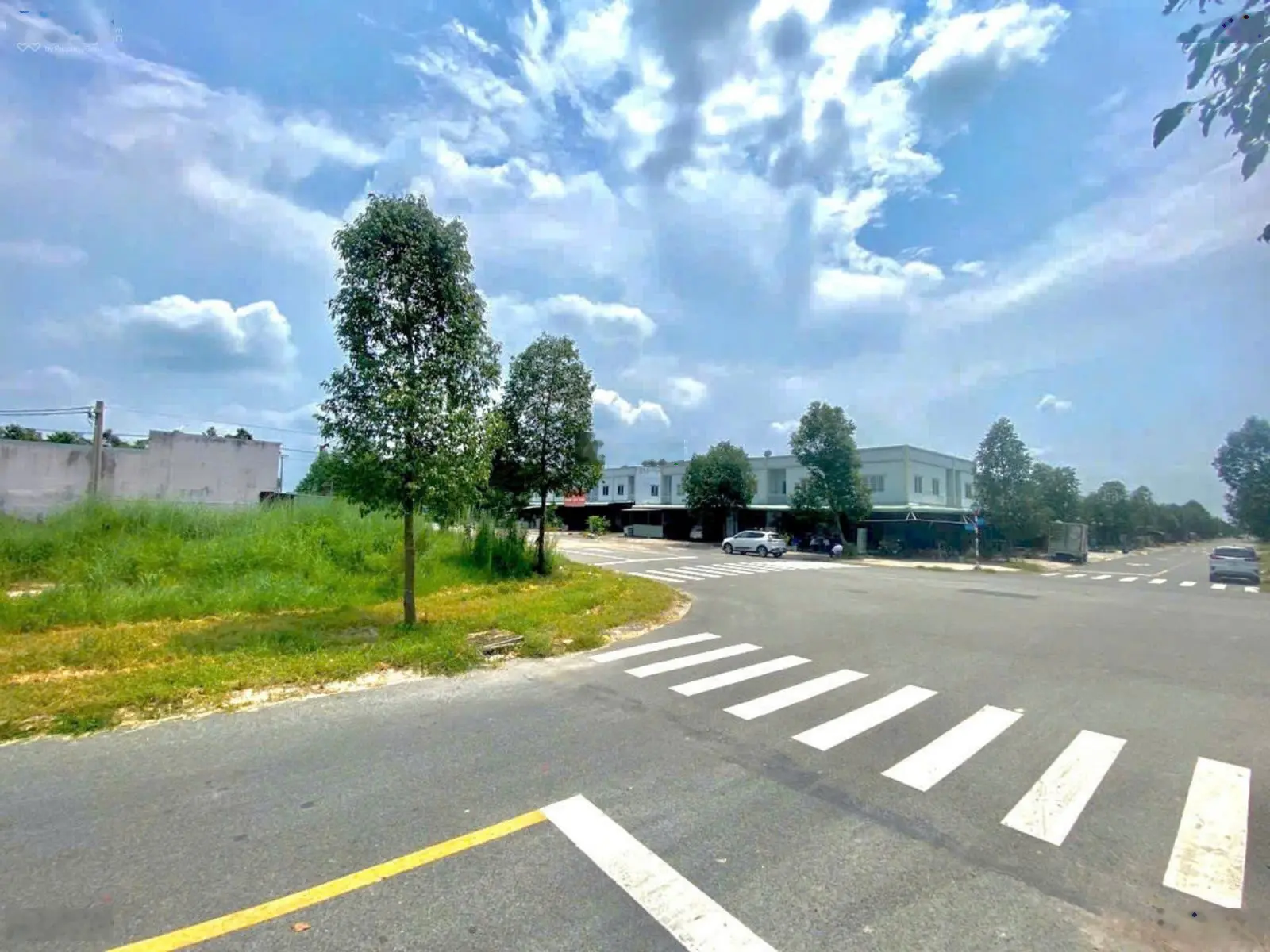 Bán nhanh 2 lô đất 300m2 ngay kcn bàu bàng sổ sẵn công chứng ngay