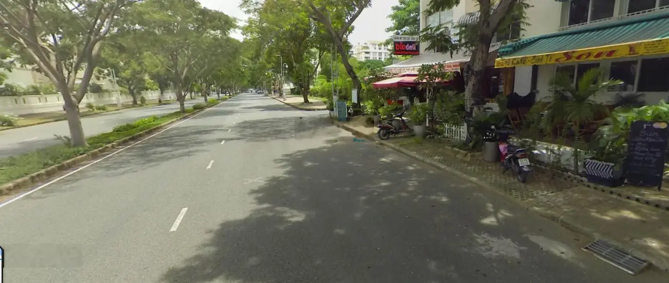 Bán nhanh lô đất MT đường Mậu Thân 2, Phường 3, gần Vincom Plaza Vĩnh Long. DT 100m2/700tr, SHR