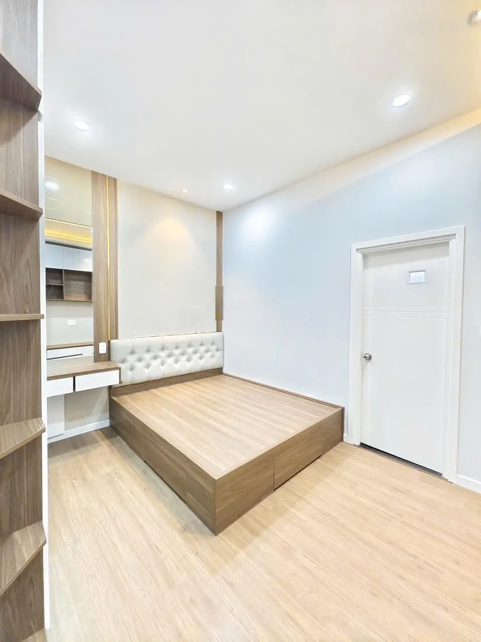 Nhà diện tích khủng 74m2 3 tầng 4PN 5WC có 30m2 làm sân vườn đường Số 2, P3, Gò Vấp